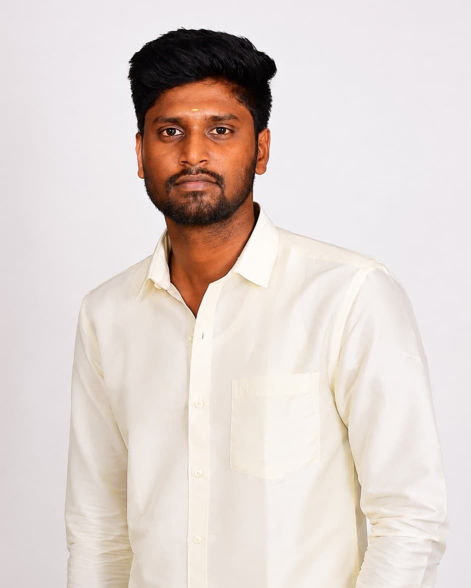 Dilli Ganesh, Senior Developer at BITS